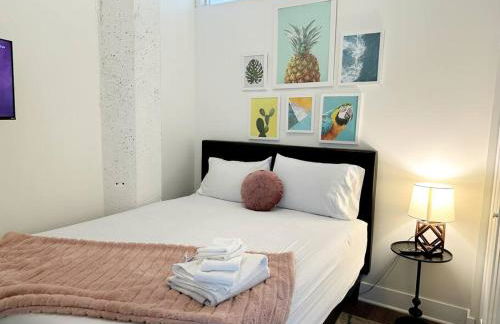 Group-Friendly 2BR with Optional Parking and Gym Access Near McCormick Place and Soldier Field - Foto 16