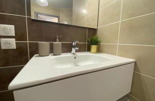 L'ORANGERAIE - Garage, Balcon, Vélos, Proche Lac, Vue Montagne - Foto 9