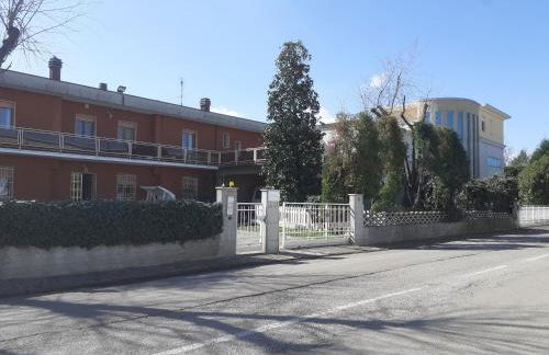 GOLD HOUSE - Photo 13