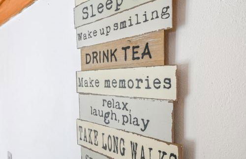 Polean Farm Old Farmhouse - With Large Jacuzzi, Games Room, Near the Sea and with Free Access to a Nearby Pool - Foto 20