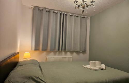 Rosag 4- Bedroom Guest House Rainham - Foto 7