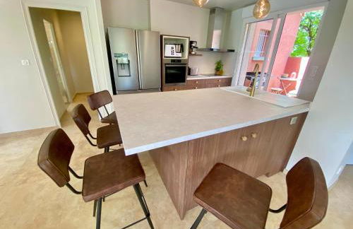 Maison pour 12p, piscine à débordement chauffée d'avril à octobre inclus - Foto 45