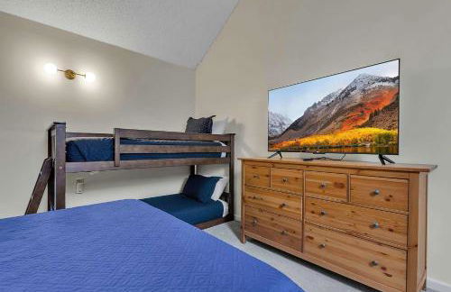 Updated Ski In Ski Out Condo Holiday Valley - Foto 12