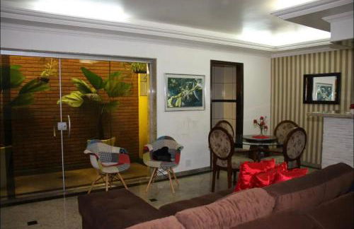 Casa Ampla Ideal para Hospedagem Familiar, até 8 pessoas - Foto 2