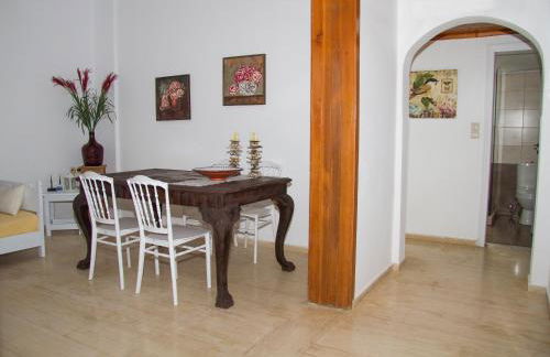 white house by the sea - Photo 44