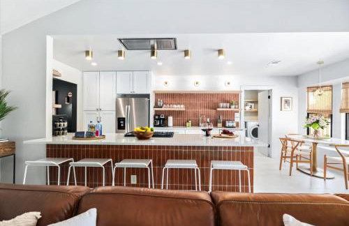 Hot Tub Pool + Firepit + Gameroom ~ Guesthouse - Foto 2