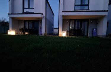 Siedlisko na wydmach, sauna,podgrzewane jacuzzi,domki klimatyzowane,starlink internet,parking - Photo 35