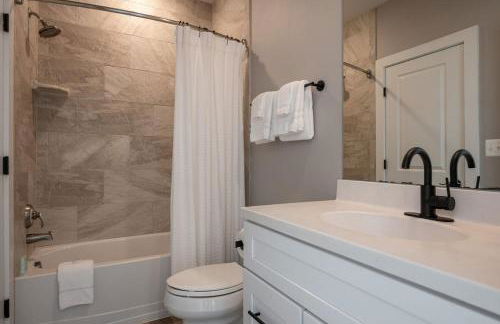 Piedmont Place Suite 402 Modern Apartment in Heart of Crozet - Foto 4