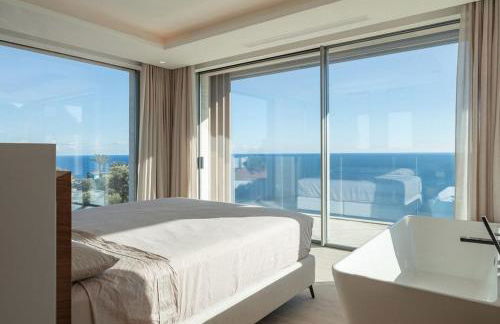 Villa de vacaciones con piscina infinita - Foto 4