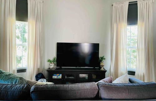 Suite Home Indiana Apartments - Photo 3