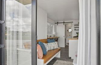 New Oak Grove-Container Retreat - Photo 8