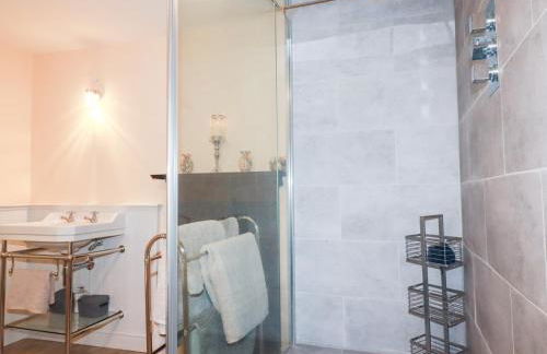 Still Waters - Foto 23