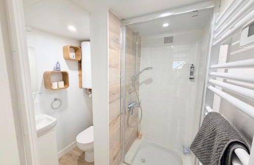 Idéal couple ! Le Nid du Bourg - Proche plage et commerces - serviettes de toilette & linge de lit compris - Photo 30