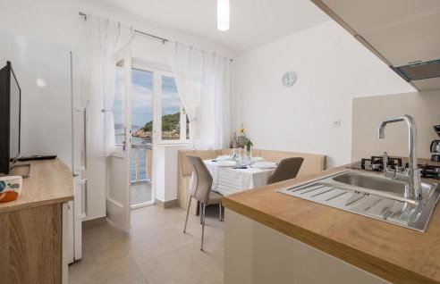 Holiday Home Starigrad Kod Senja, Obala Cr - Foto 5