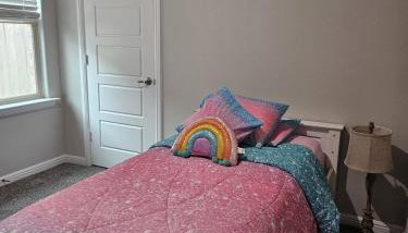 Spacious Home Perfect for Families& Business Trips - Foto 3