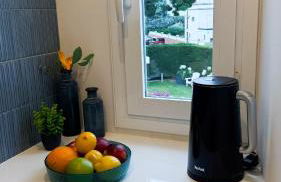 109 - Beachside Renovated 1BR apt 5 min from Beach - Photo 13