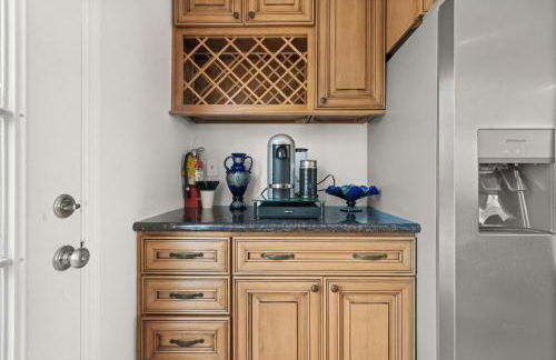 Fun Family Retreat Games, Massage Chair & Yard - Foto 8