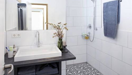 KönigsSCHLAF No3 - Die Große mit Balkon in der Konstanzer Altstadt - Foto 3, towels, Shower