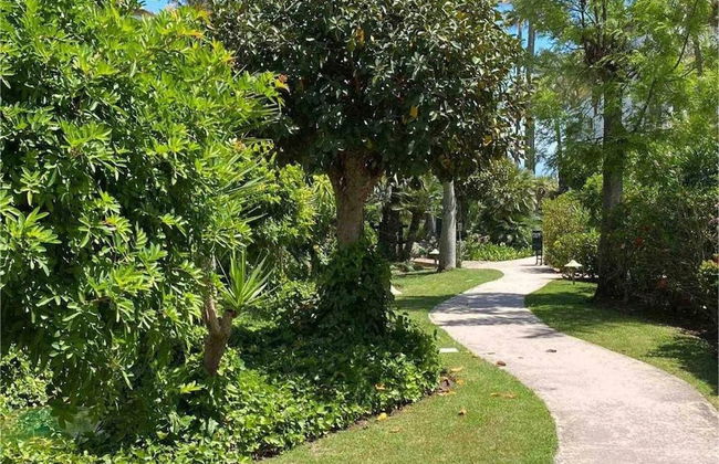 Cozy Garden Apartment by Sea - Foto 26