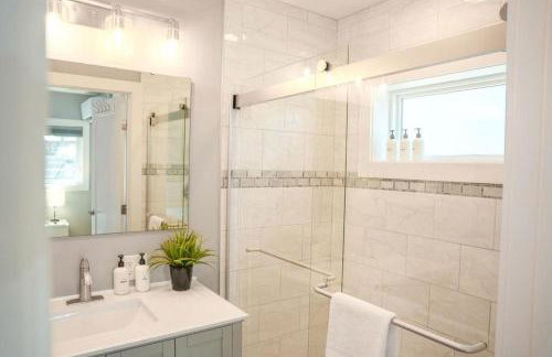 Eclipse Hot tub and billiards in Downtown Geneva - Foto 19