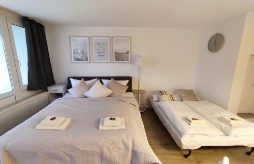 Sauna, Pool und Gartenzugang - Foto 33