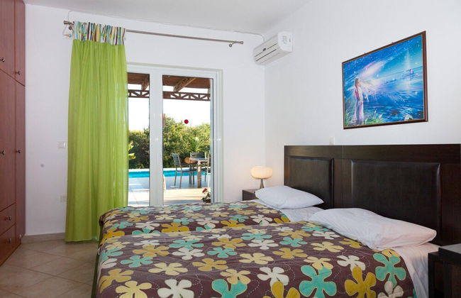 Villa Cherry Large Private Pool Walk to Beach Sea Views A C Wifi Car Not Required - 2180 - Foto 10