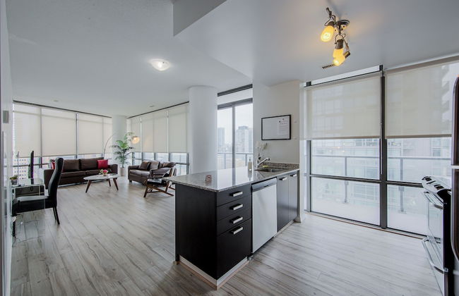 Altitude Suites Bay Street by Teristo Group - Foto 1