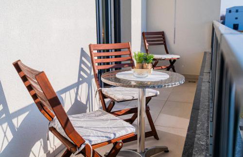 Flex SelfCheckIns 143 - Novaki -Terrace - 4 Bedrooms - Parking - Foto 15