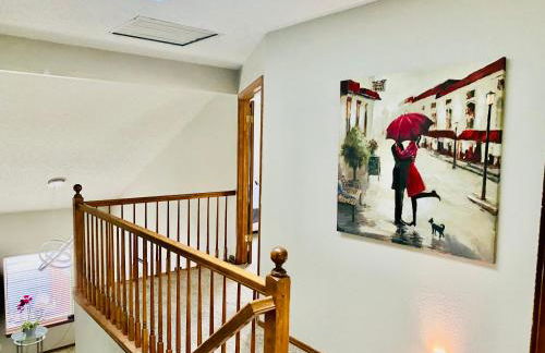 3br home 2br unit close to USAFA with fireplace - Foto 24