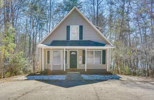 Lake Hartwell Retreat with 2-Tier Dock and Boat Slip! - Foto 39