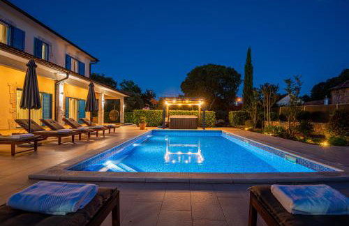 Villa Romansa Miljevci near Krka National Park - Photo 13