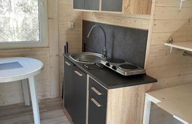 Domki i Pole Namiotowe Pod Sosnami - Foto 8