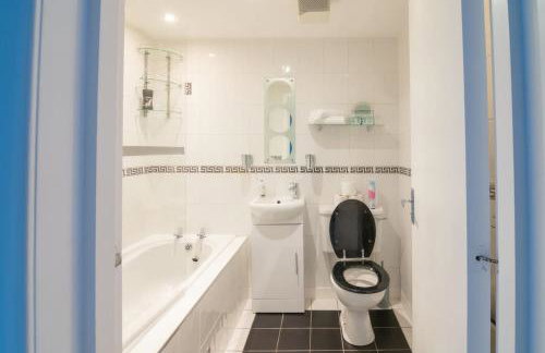 Central Renfrew 1BR Apt - Foto 12