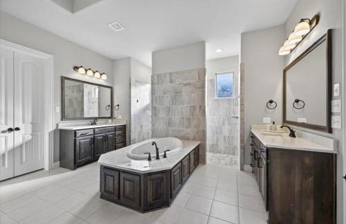 Midlothian Masterpiece with 5 Bedrooms - Foto 28