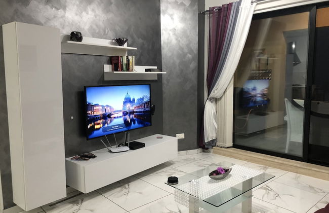 Sea View 2 Bed Apartment Close to Beach - Photo 61