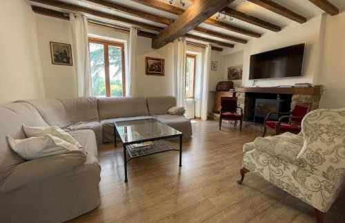 Luxurious Villa in Cazaubon with Swimming Pool - Photo 2