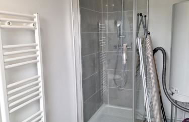 Faubourg des voyageurs 7 - T2 climatisé 4 personnes - proche axe autoroute et gare - Photo 6