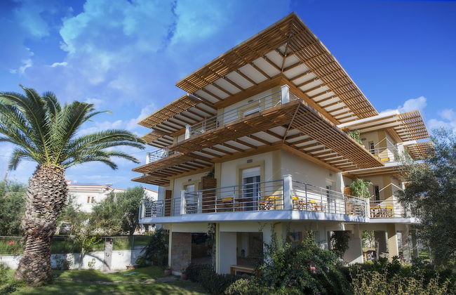 Kanali Homes - Photo 1