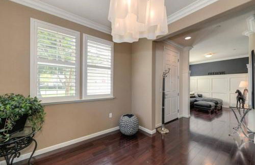 Elegant Natomas Town-home For Business Travelers - Foto 10