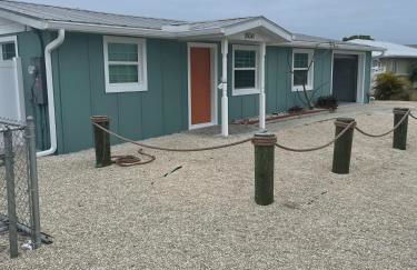 Waterfront Fishermans Retreat - Quick Harbor Access - Heated Pool - Foto 22