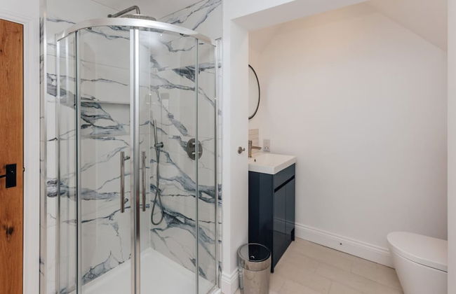 Rosefinch House in Crazies Hill - Photo 31