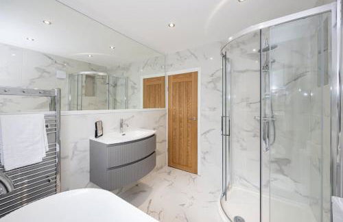 The Wilmslow House Free Parking - Close to Airport - Foto 24