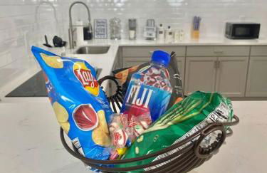 Relaxing Retreat with 55-Inch TV and Lake Views - Foto 14