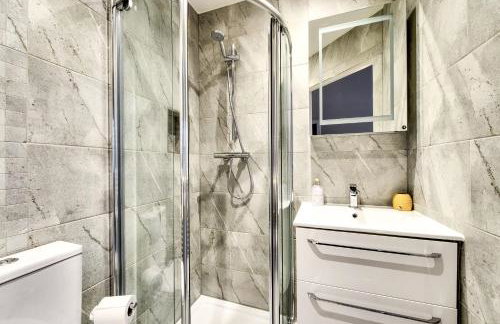 Stylish & Spacious 3 Bedroom Apt in Finnieston, West End - Foto 17