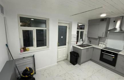 3 Bedroom Home Near Tube Station Easy London Access Peeams Abode Borehamwood - Foto 15