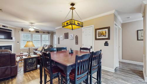 The Bears Den - Photo 3