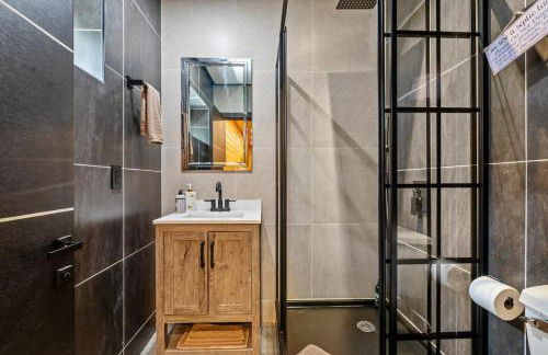 Pocono River front Home near Camelback Resort - Foto 59