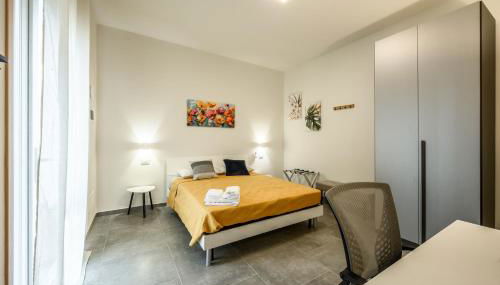 College Suites - Photo 1