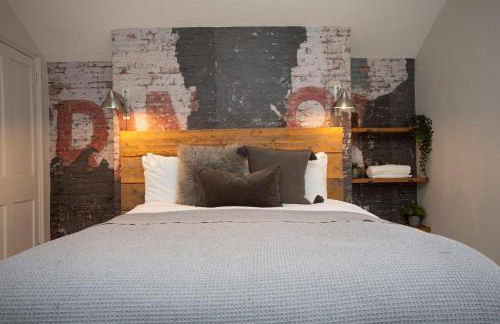 Stag & Hen Retreat - Walk to Nightlife - Sleeps 16 - Foto 10