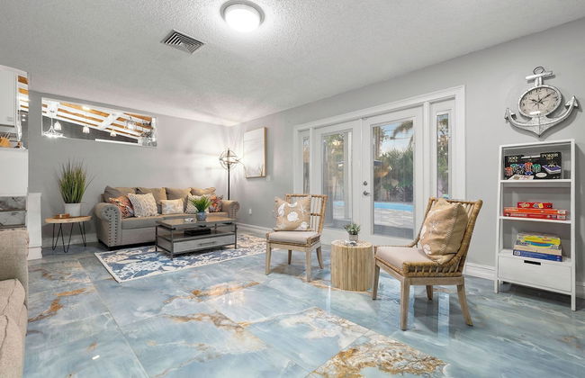 Serenity Haven Luxe Pet Friendly 5BR - Photo 19